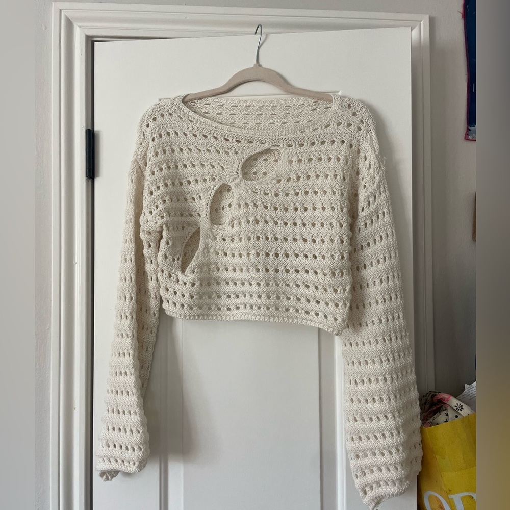 Knit Cropped Long Sleeve Sweater